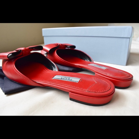 ❤️1DAY SALE❤️ PRADA Red Pointed-toe Bow MULES - Picture 6 of 8